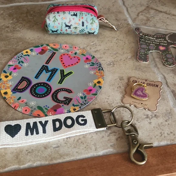 Colorful 'I Love My Dog' Gift Set - Picture 11 of 12
